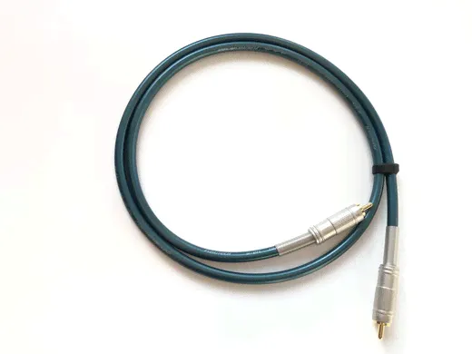     Furutech  Canare RCA-RCA (Made in Japan)