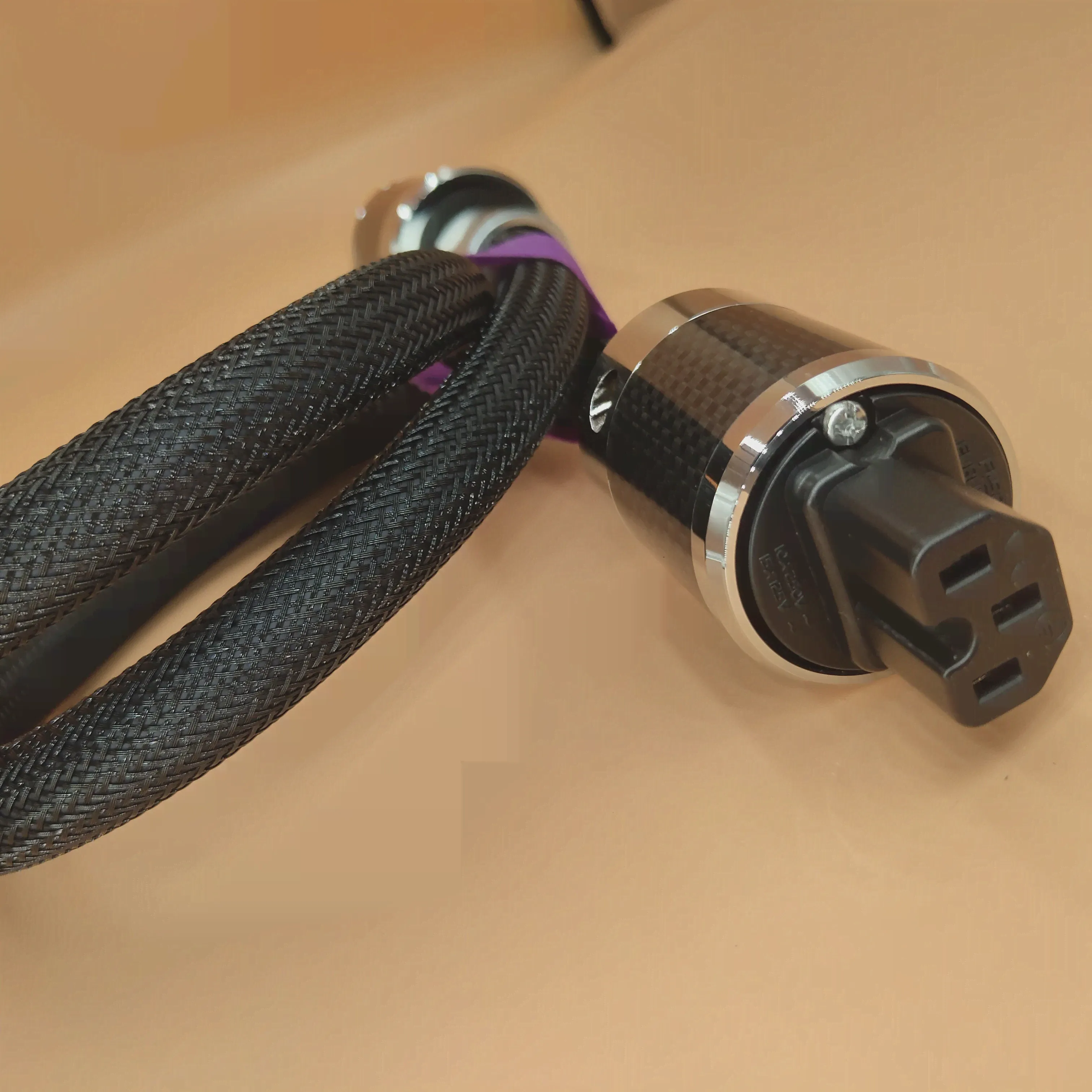 Hi-End FURUTECH Alpha PS-950-18 Alpha-OCC проводник из углеродного волокна, флагманский Hi-Fi обновленный шнур питания, кабель питания переменного тока, сделано... (art.: 3920bc951ad21)-0