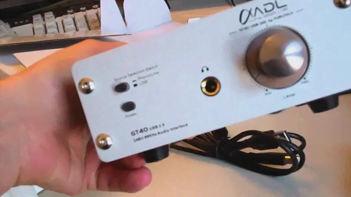 Furutech GT40 usb-dac unpacking en unscrewing
